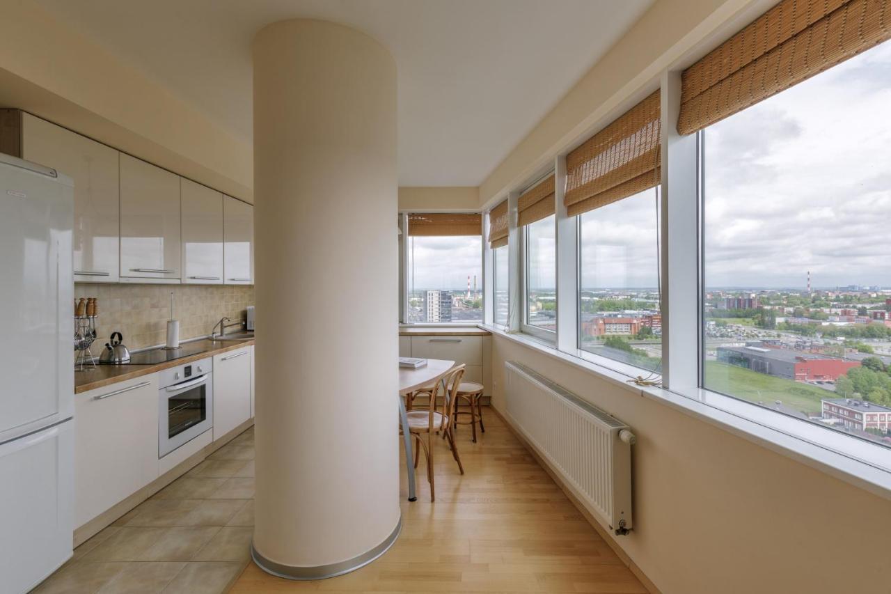 Sea View Apartment On 19Th Floor 克莱佩达 外观 照片