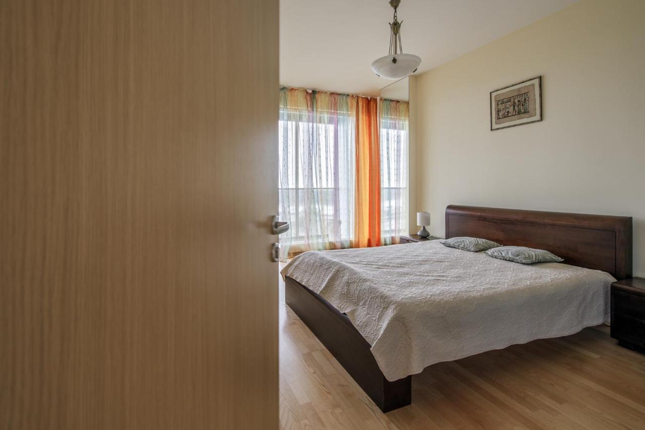 Sea View Apartment On 19Th Floor 克莱佩达 外观 照片