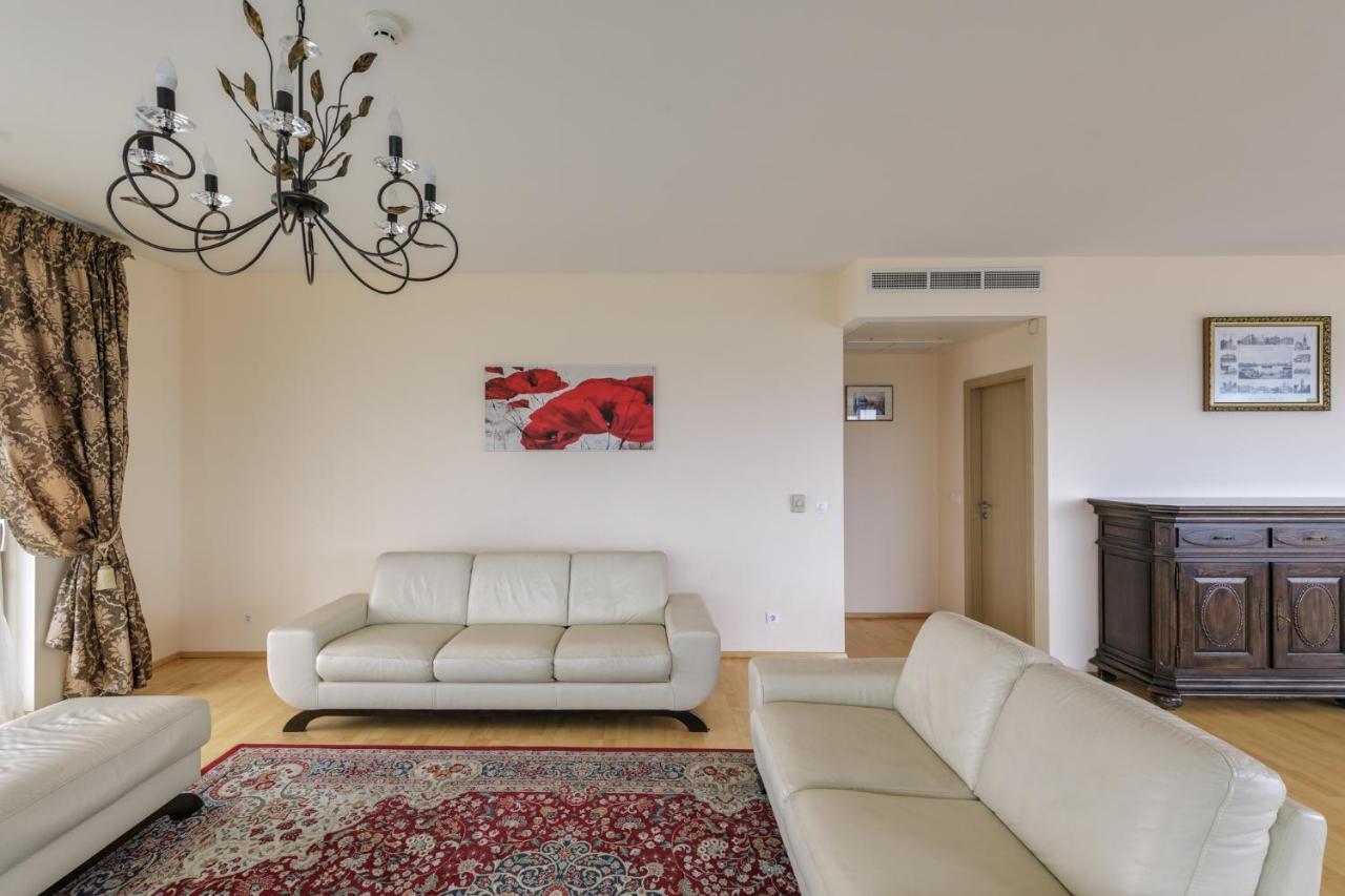 Sea View Apartment On 19Th Floor 克莱佩达 外观 照片